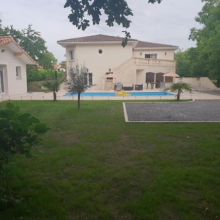Maison Calme Et Spacieuse Bassens  Dış mekan fotoğraf