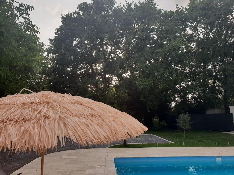 Maison Calme Et Spacieuse Bassens  Dış mekan fotoğraf