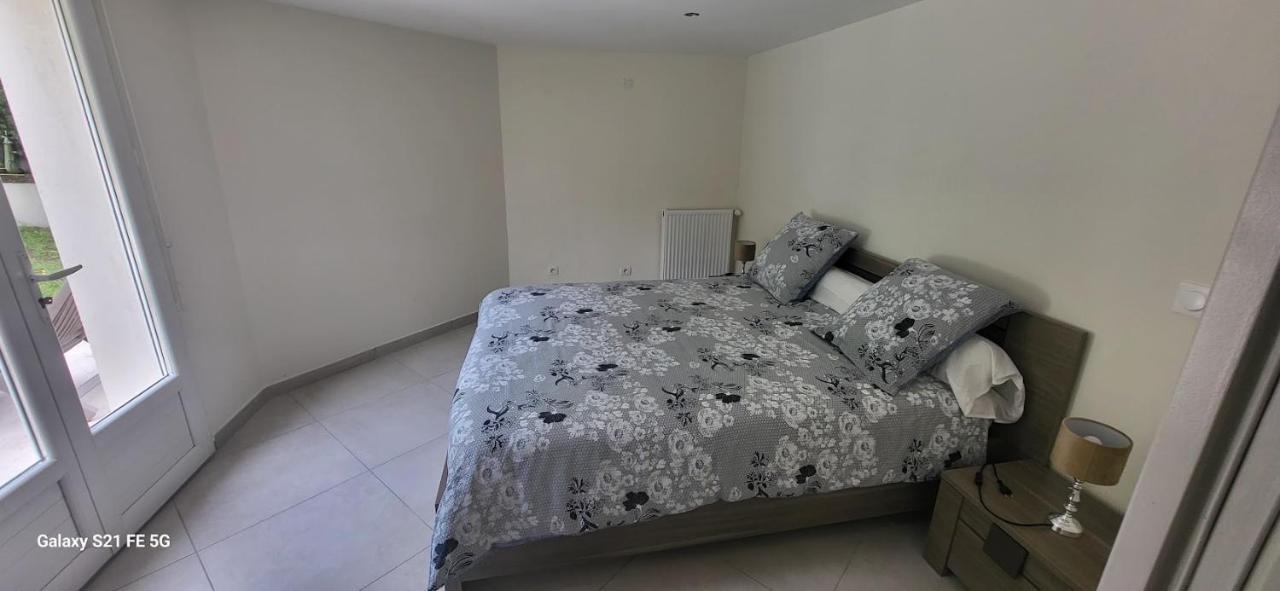 Maison Calme Et Spacieuse Bassens  Dış mekan fotoğraf