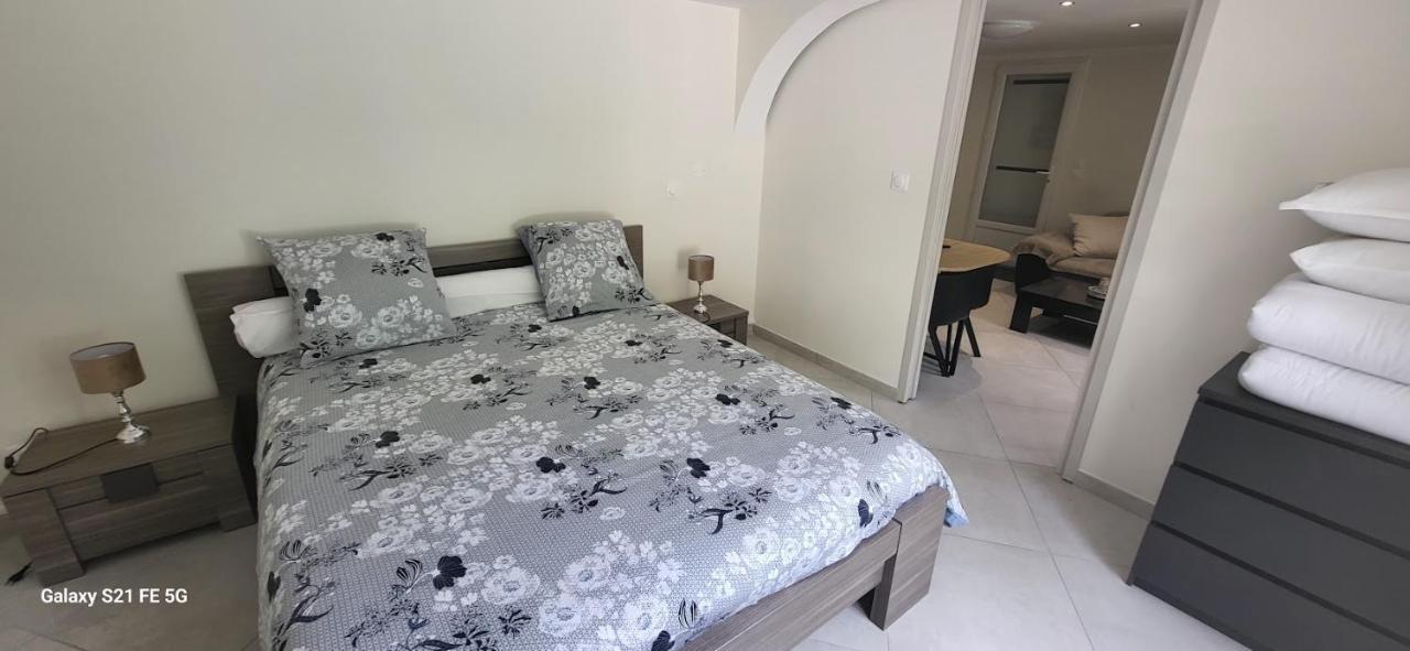 Maison Calme Et Spacieuse Bassens  Dış mekan fotoğraf