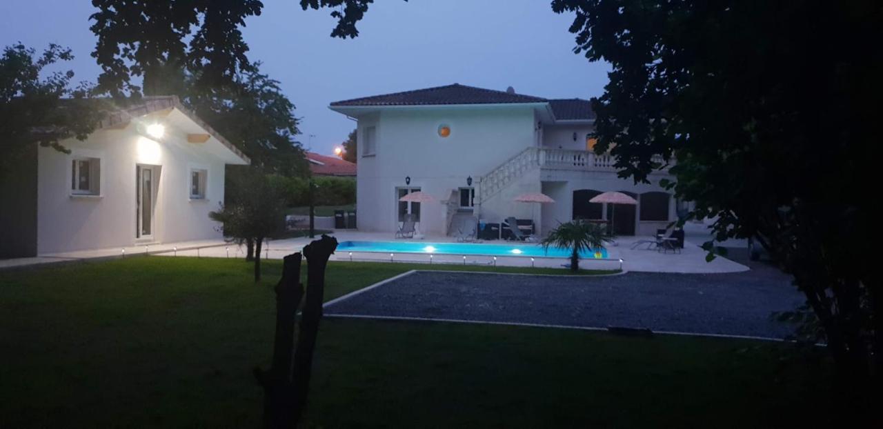 Maison Calme Et Spacieuse Bassens  Dış mekan fotoğraf